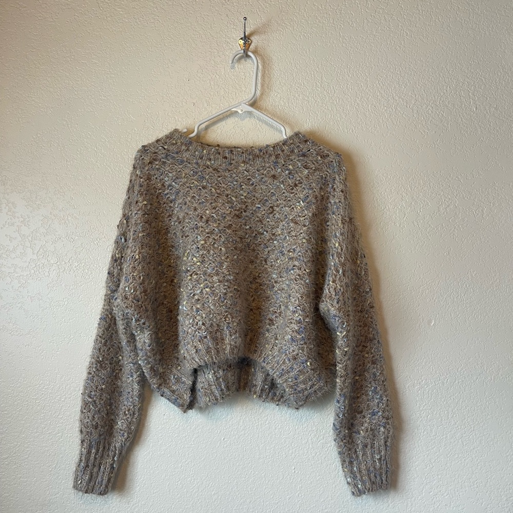 Cropped sweater